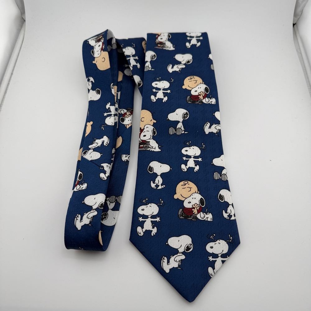 Charlie Brown and Gang Peanuts Snoopy Navy Blue Necktie Mens Vintage USA Made